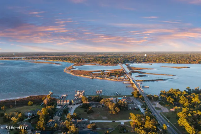 $224,900 | 495 Old Popp's Ferry Road, Unit 5, Biloxi, MS 39531