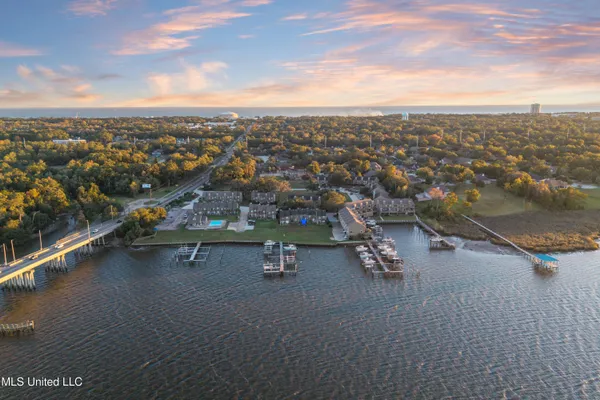 $224,900 | 495 Old Popp's Ferry Road, Unit 5, Biloxi, MS 39531