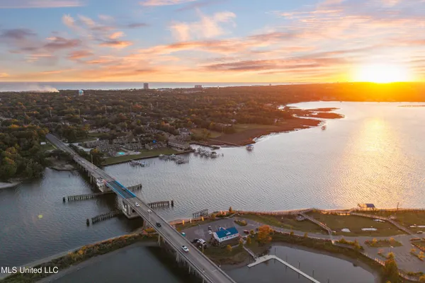 $224,900 | 495 Old Popp's Ferry Road, Unit 5, Biloxi, MS 39531