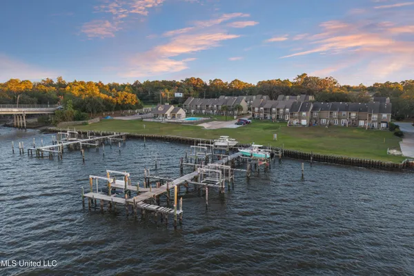 $224,900 | 495 Old Popp's Ferry Road, Unit 5, Biloxi, MS 39531