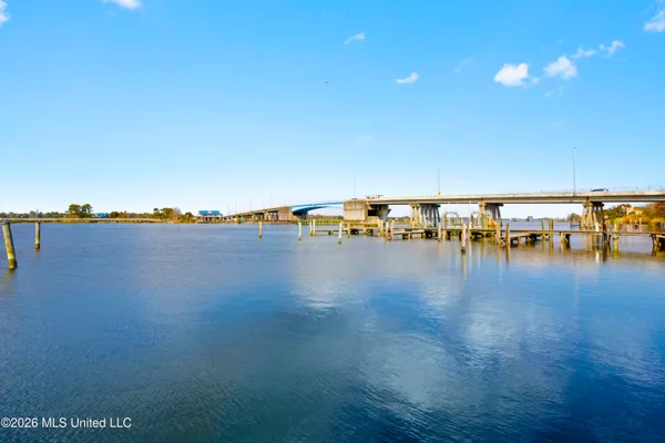 $224,900 | 495 Old Popp's Ferry Road, Unit 5, Biloxi, MS 39531