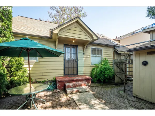$399,000 | 663 Van Buren Street, Eugene, OR 97402