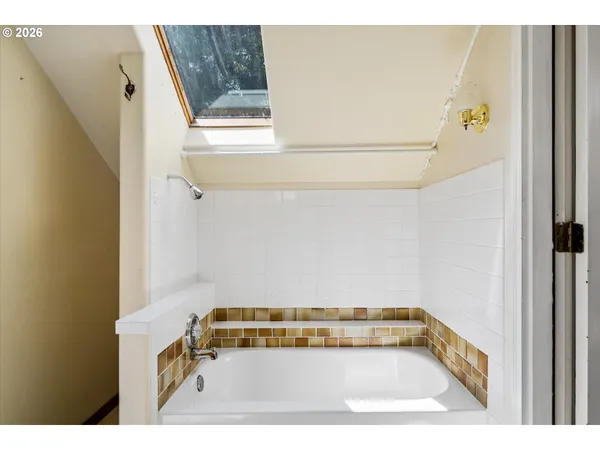 $399,000 | 663 Van Buren Street, Eugene, OR 97402