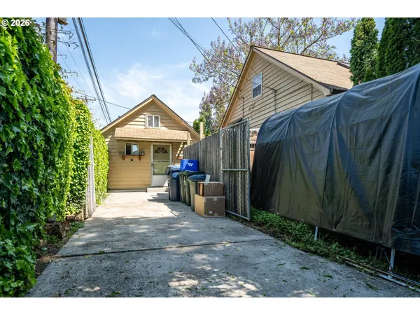 $399,000 | 663 Van Buren Street, Eugene, OR 97402