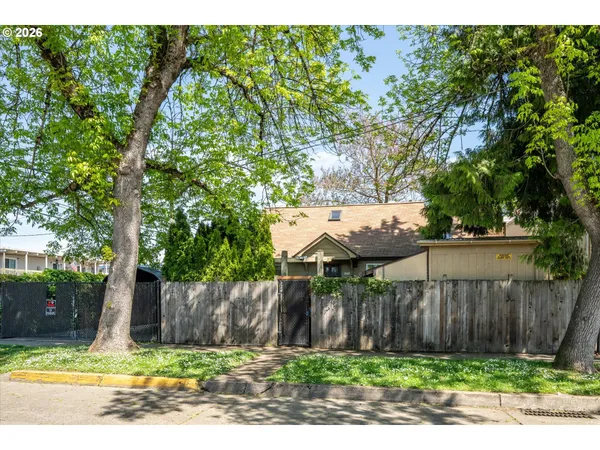 $399,000 | 663 Van Buren Street, Eugene, OR 97402