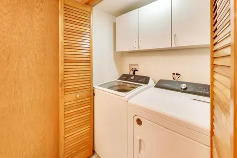 $310,000 | 1327 Brown Street, Unit 407, Des Plaines, IL 60016