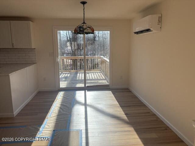 244 Upper Ridge Drive Effort, PA 18330 - Photo 8 of 23 dining room
