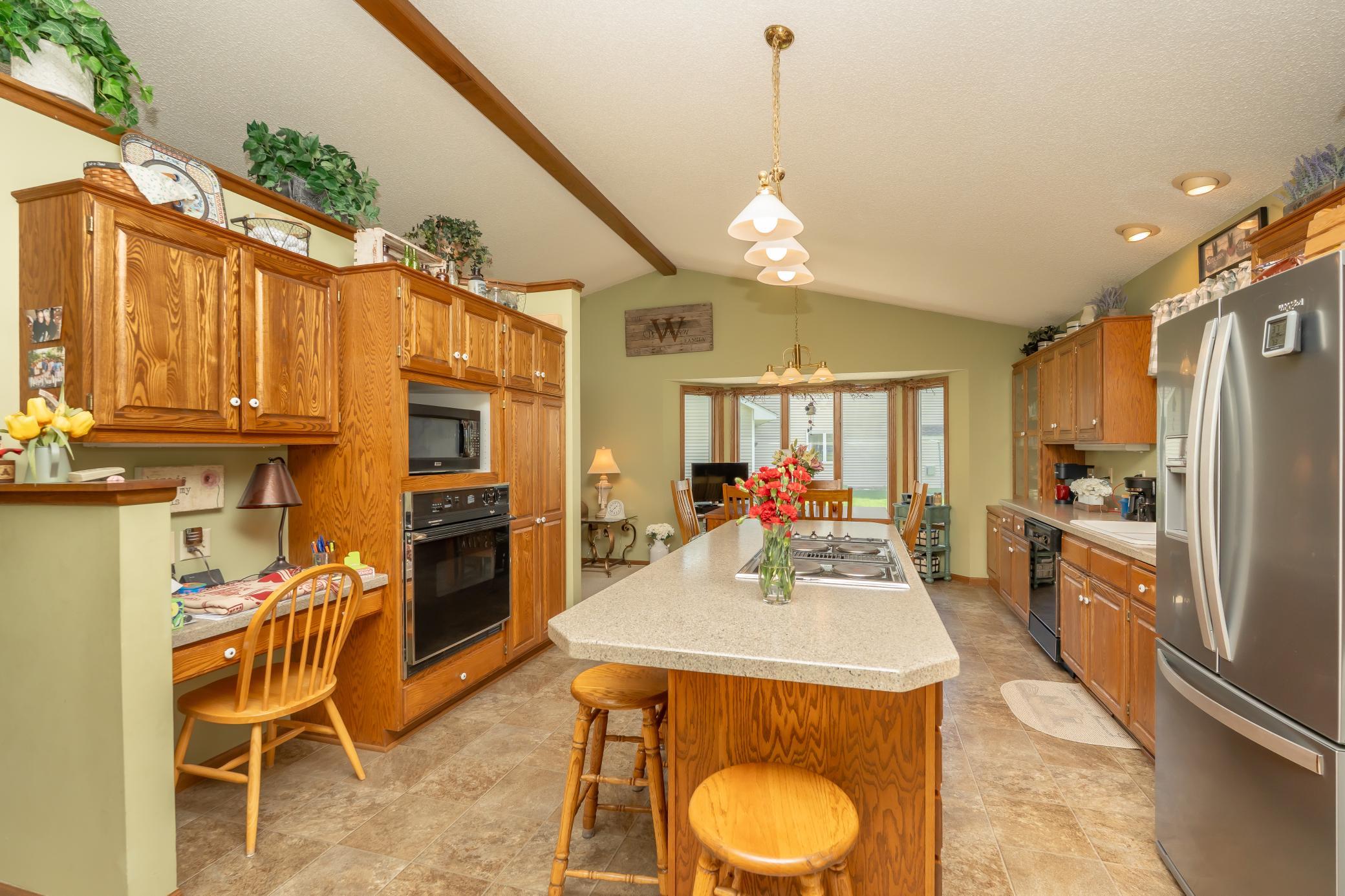 1209 Sunflower Circle Shakopee, MN 55379 - Photo 11 of 48