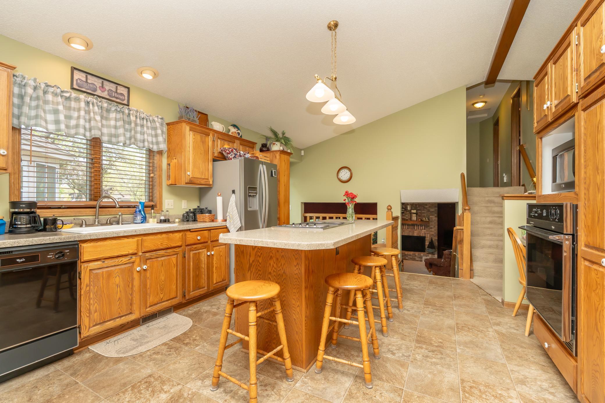 1209 Sunflower Circle Shakopee, MN 55379 - Photo 14 of 48