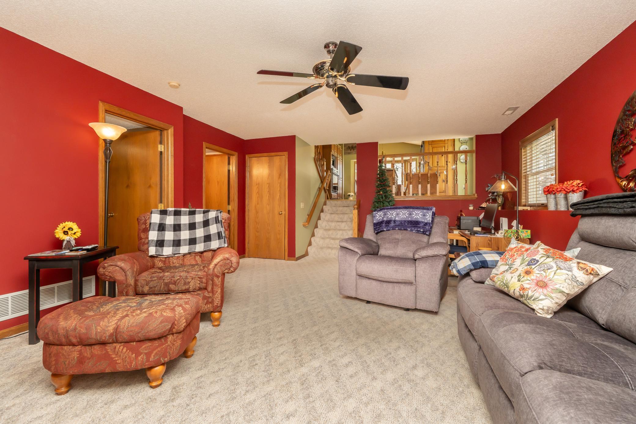 1209 Sunflower Circle Shakopee, MN 55379 - Photo 28 of 48