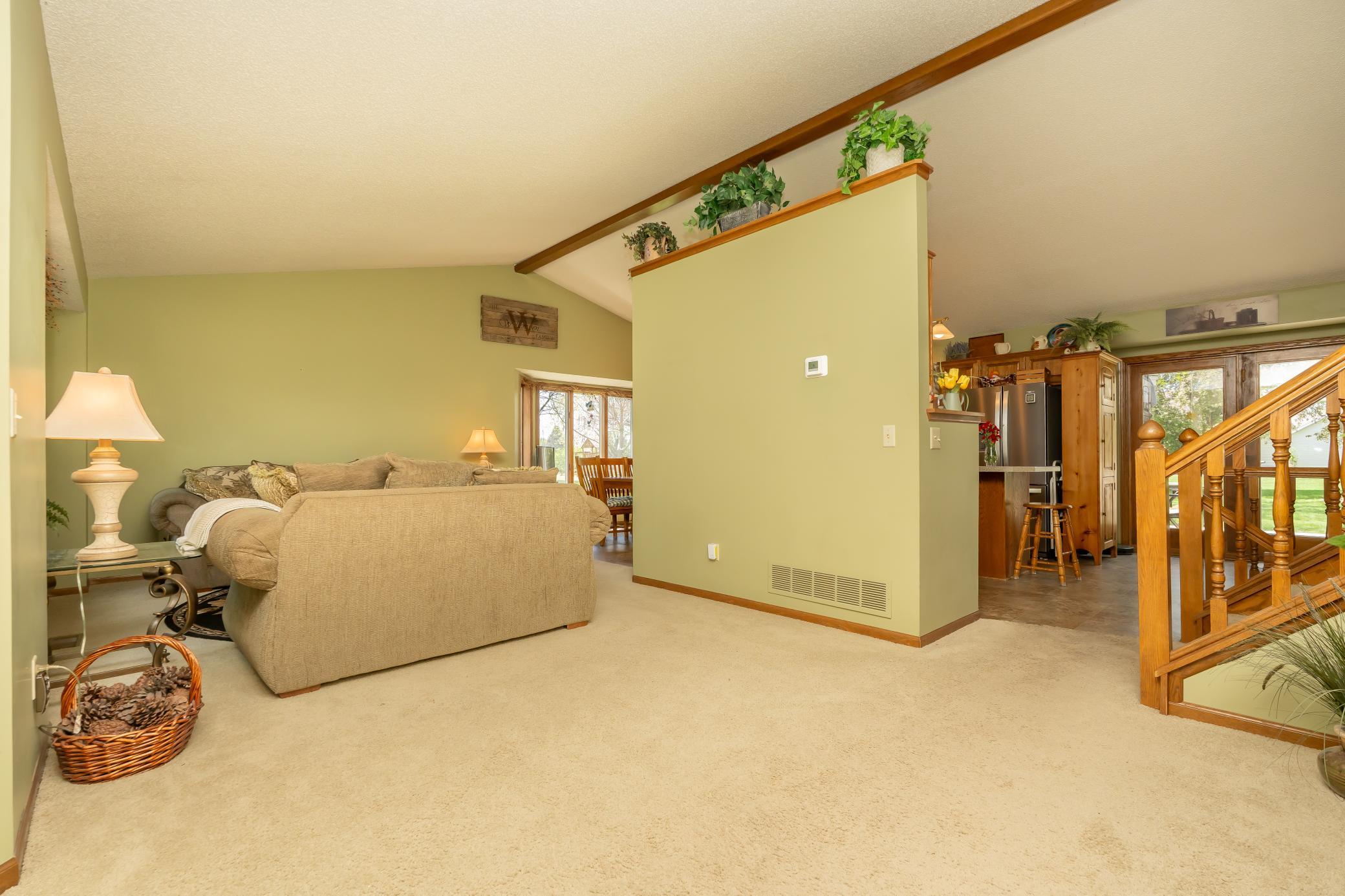 1209 Sunflower Circle Shakopee, MN 55379 - Photo 5 of 48