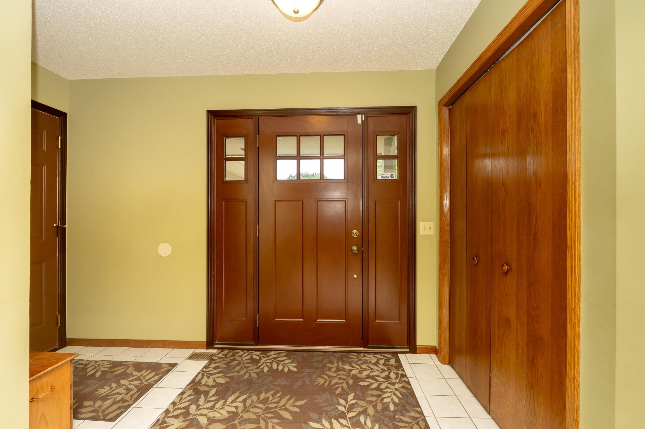 1209 Sunflower Circle Shakopee, MN 55379 - Photo 8 of 48
