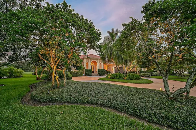 $1,695,000 | 909 Macewen Drive, Osprey, FL 34229