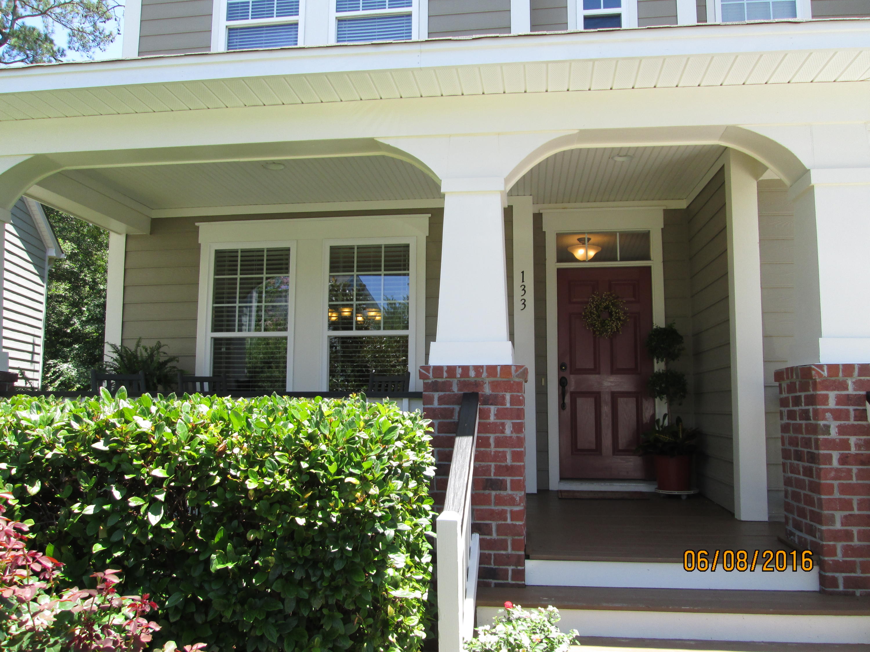 133 Ashley Bluffs Road Summerville, SC 29485 - Photo 2 of 44 IMG_1714