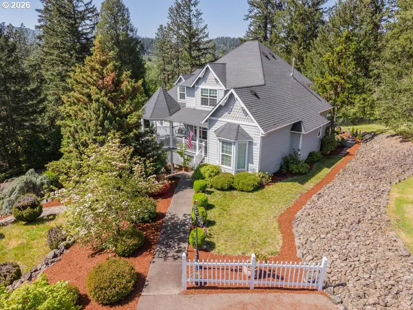 $800,000 | 160 Melrose Terrace Lane, Roseburg, OR 97471