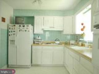 31 Evergreen Road Stratford, NJ 08084 - Photo 3 of 6
