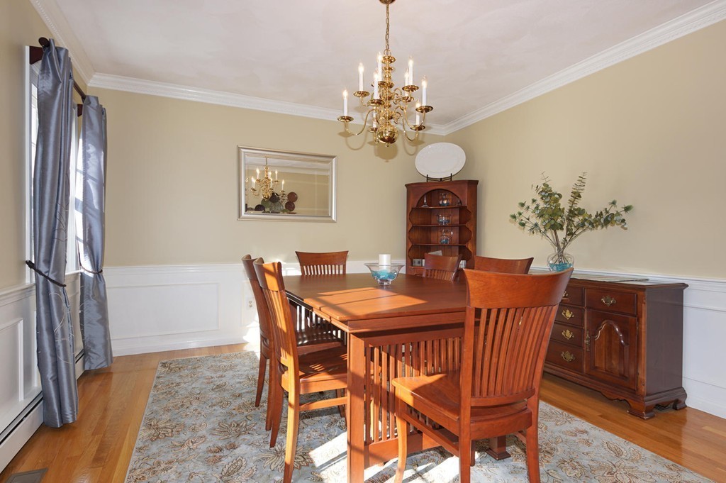 10 Braeburn Road Chelmsford, MA 01824 - Photo 9 of 20 Gallery Image 9