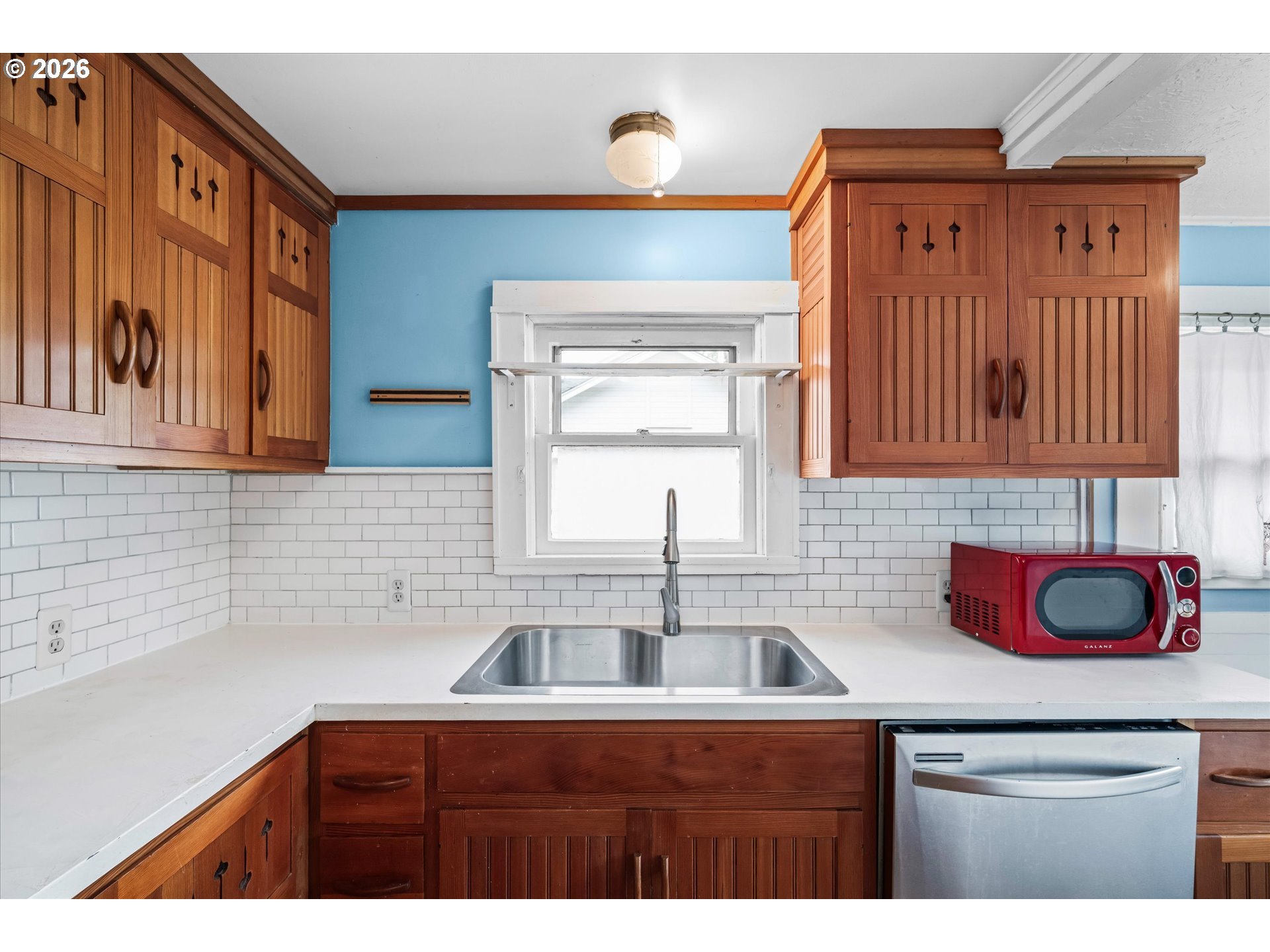 428 5th Street Springfield, OR 97477 - Photo 15 of 47 Kitchen