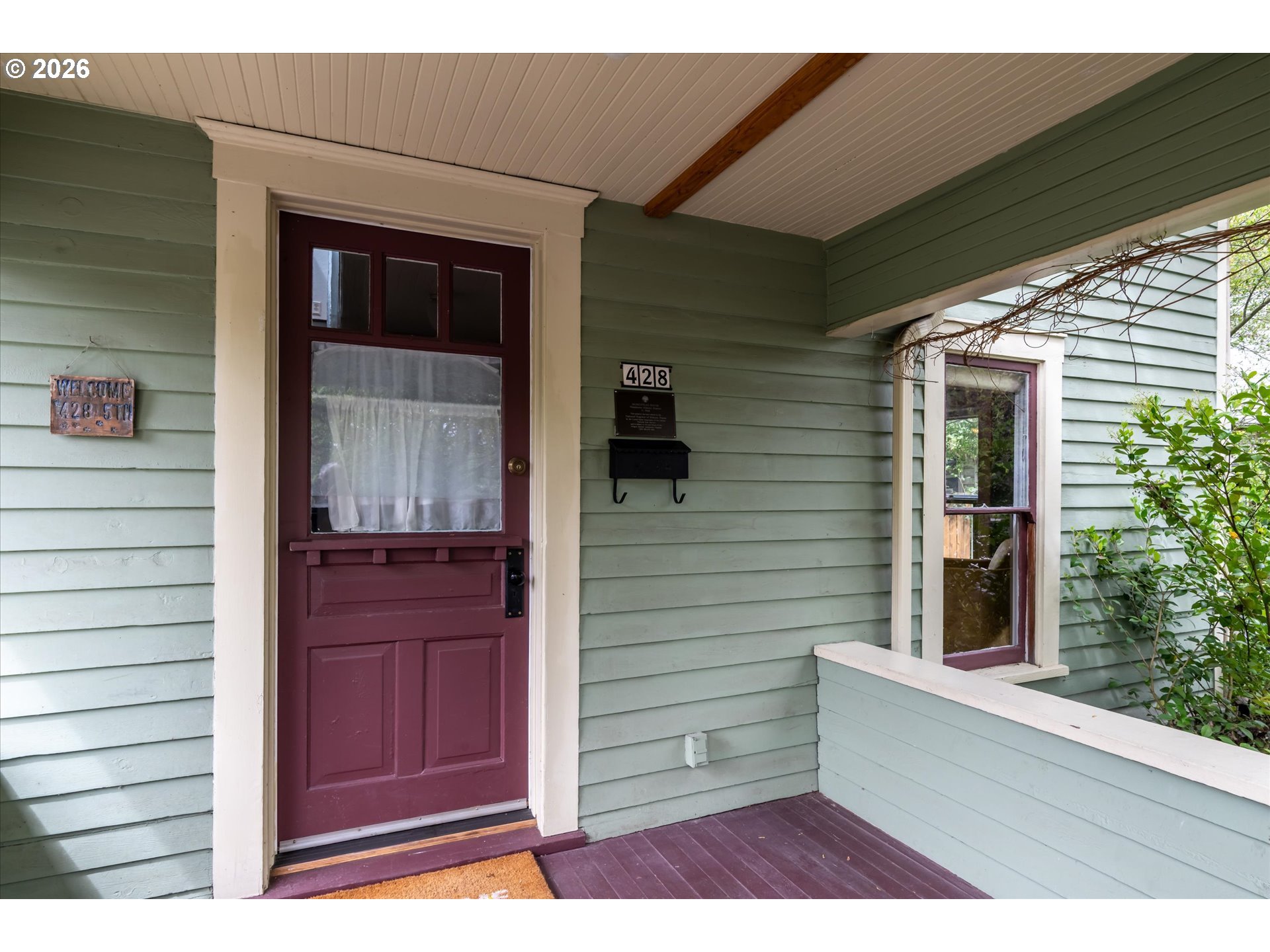 428 5th Street Springfield, OR 97477 - Photo 4 of 47 Porch