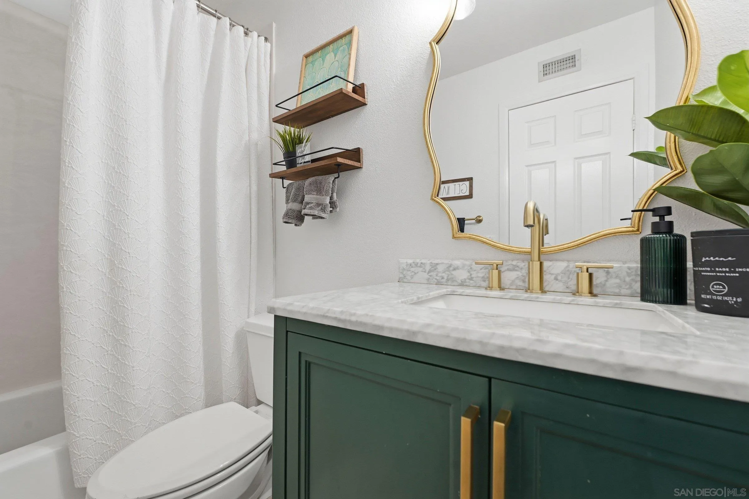 14015 Olive Meadows Place Poway, CA 92064 - Photo 16 of 21