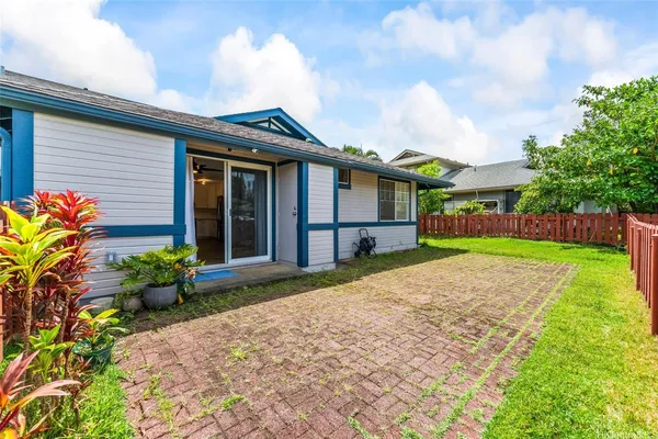 $660,000 | 95-1065 Kuauli Street, Unit 10, Mililani, HI 96789