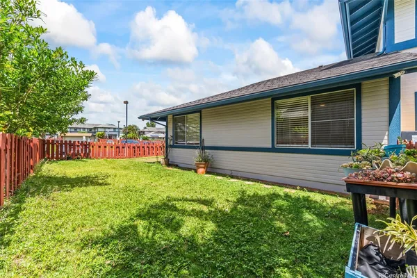 $660,000 | 95-1065 Kuauli Street, Unit 10, Mililani, HI 96789
