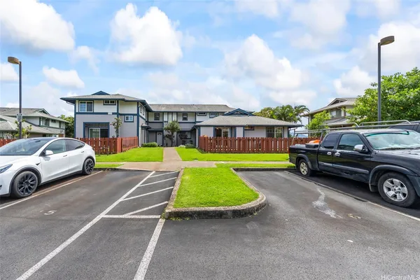$660,000 | 95-1065 Kuauli Street, Unit 10, Mililani, HI 96789