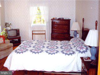 8 Castle Rock Road Newtown Square, PA 19073 - Photo 2 of 3 Gallery Image 2
