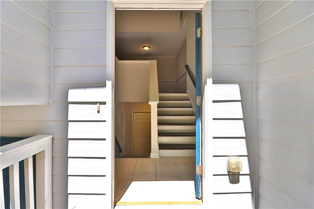 353 Fall View Court Winder, GA 30680 - Photo 16 of 61 a view of entryway