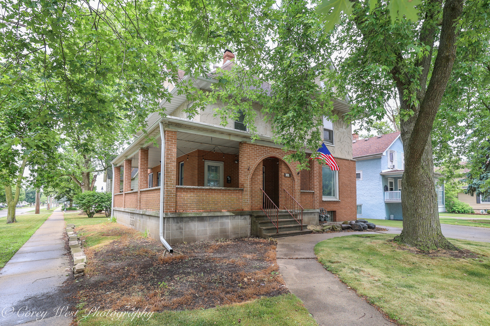 131 South 7th Street DeKalb, IL 60115 - Photo 1 of 43
