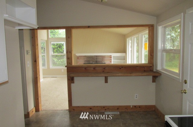 7302 Riverside Road East Sumner, WA 98390 - Photo 6 of 12