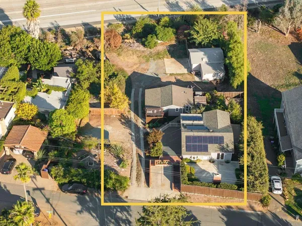 $1,900,000 | 697 Ocean View Avenue, Encinitas, CA 92024