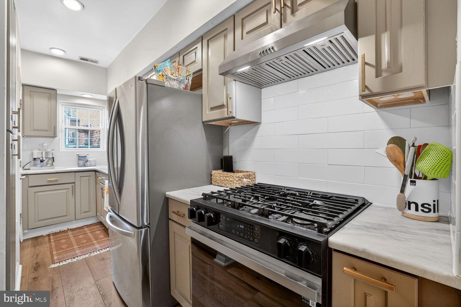 214 N Street Northwest Washington, DC 20001 - Photo 14 of 36