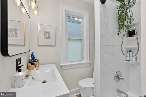 $799,900 | 214 N Street Northwest, Washington, DC 20001