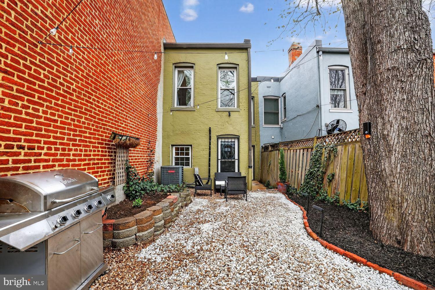 214 N Street Northwest Washington, DC 20001 - Photo 31 of 36