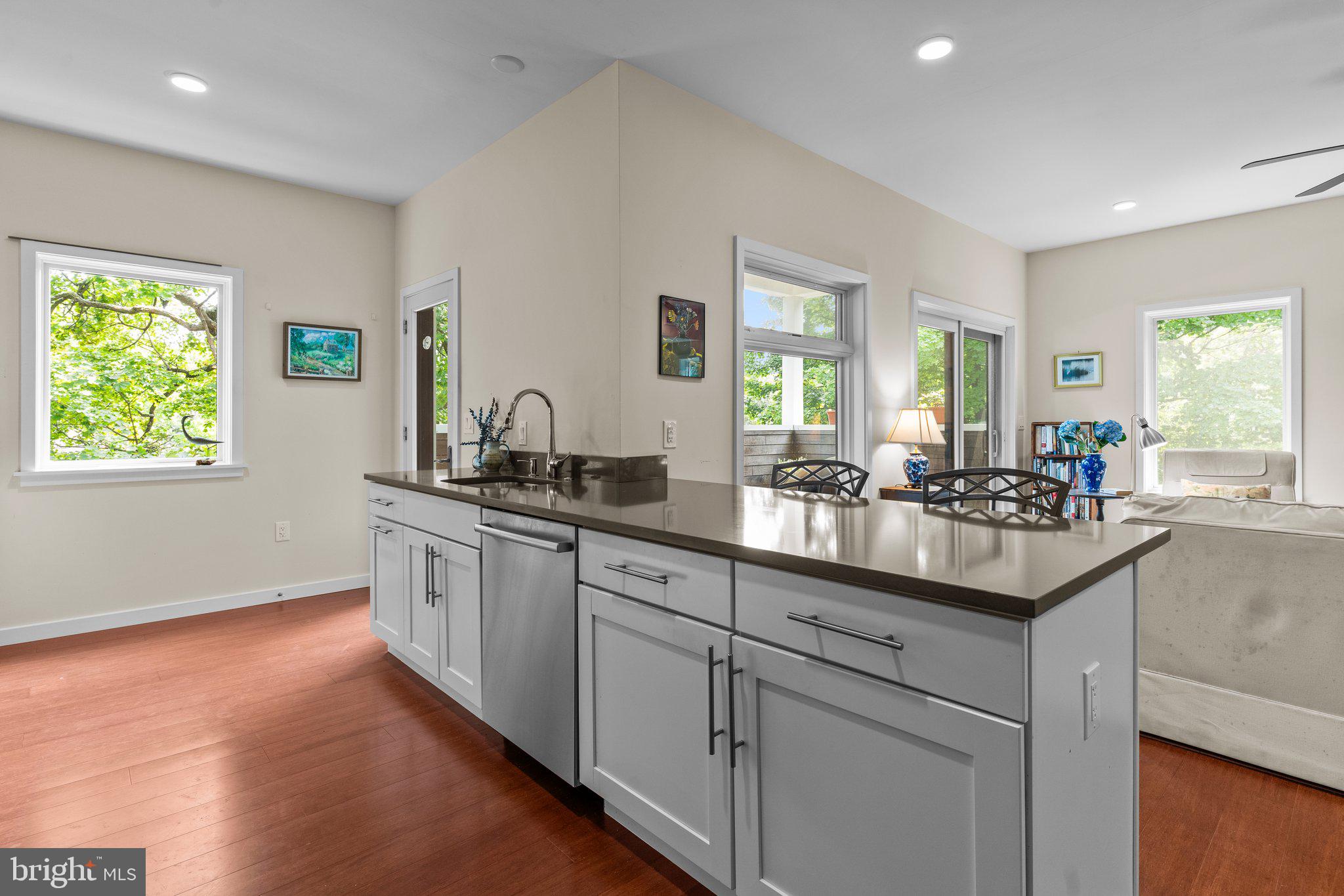 520 Carpenter Lane, Unit 2F Philadelphia, PA 19119 - Photo 6 of 26