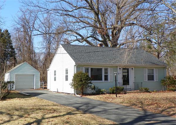 40 Donbray Road Springfield, MA 01119 - Photo 1 of 15 a front view of a house with yard
