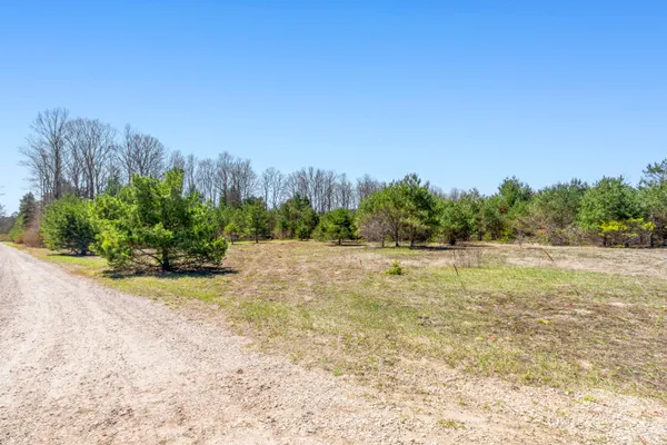 $595,000 | 3470 Autumn Mist Lane, Thompsonville, MI 49683