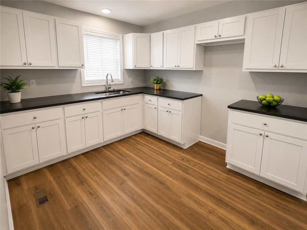 4 Lorimer Street Rochester, NY 14608 - Photo 4 of 28 Gallery Image 4
