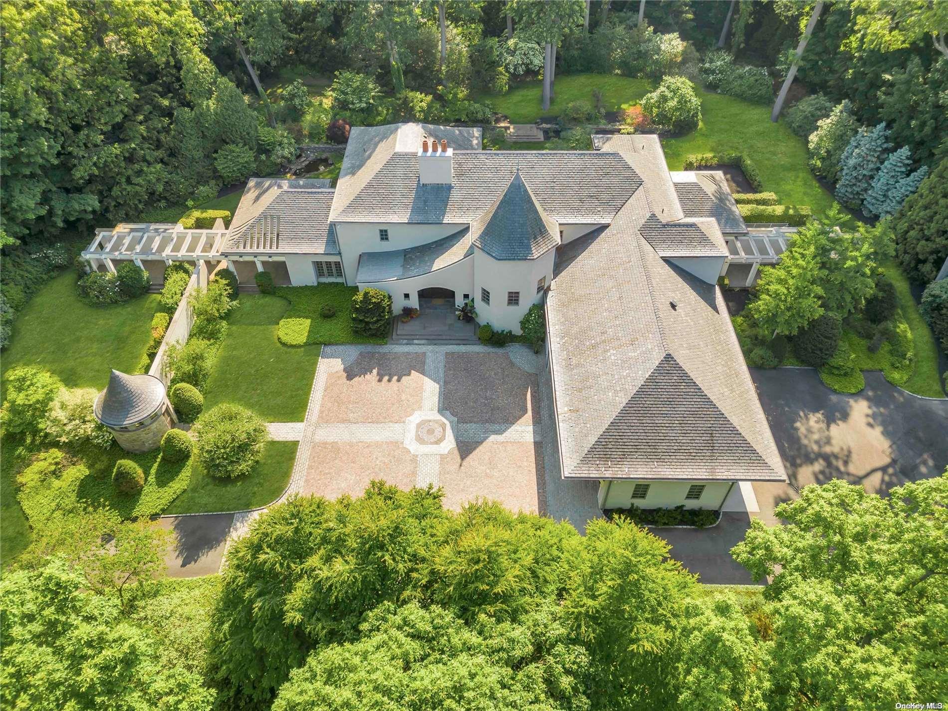 121 Piping Rock Road Locust Valley, NY 11560 - Photo 1 of 1 Gallery Image 1