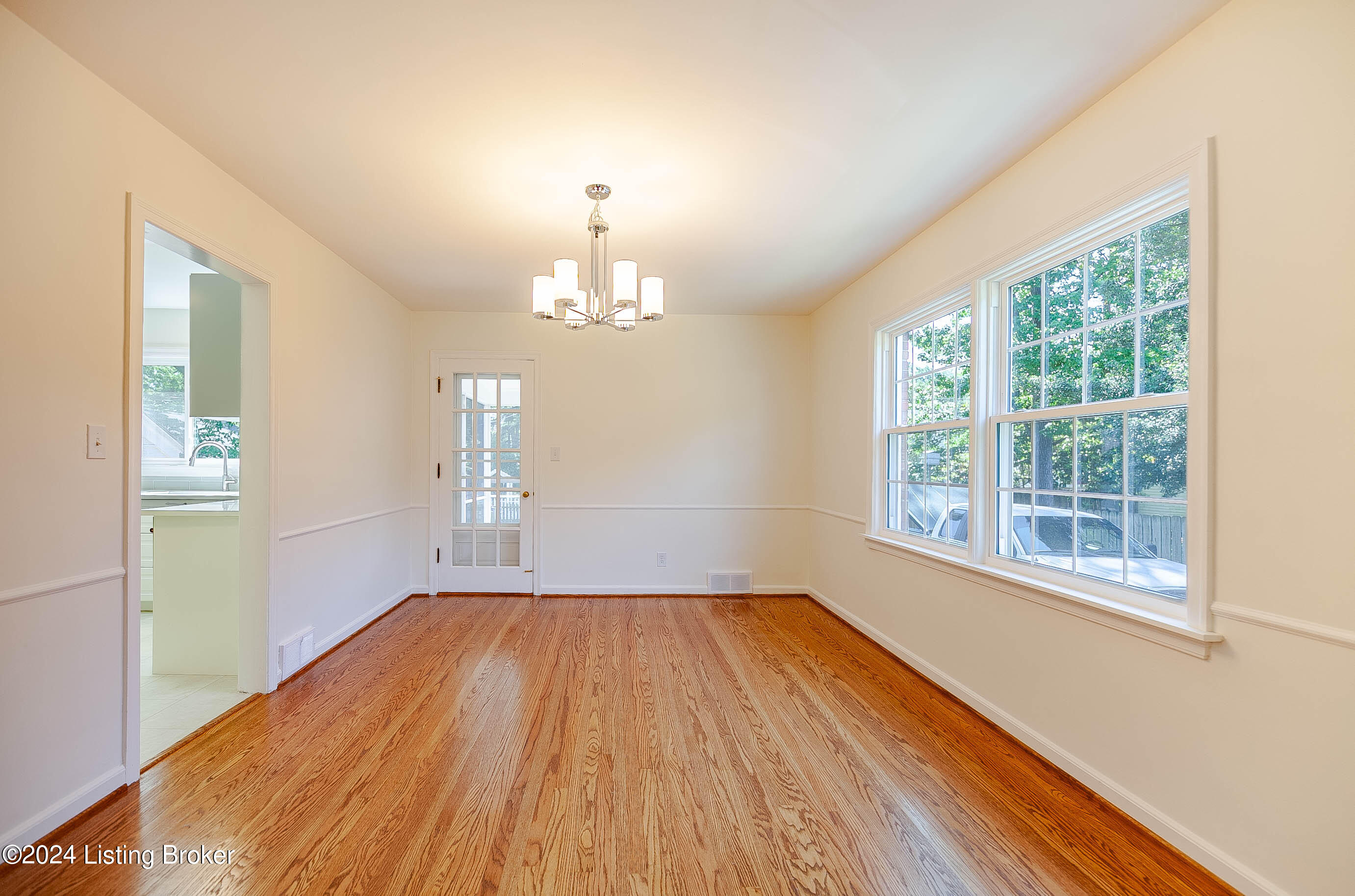 313 Sage Road Louisville, KY 40207 - Photo 10 of 33 DINING ROOM