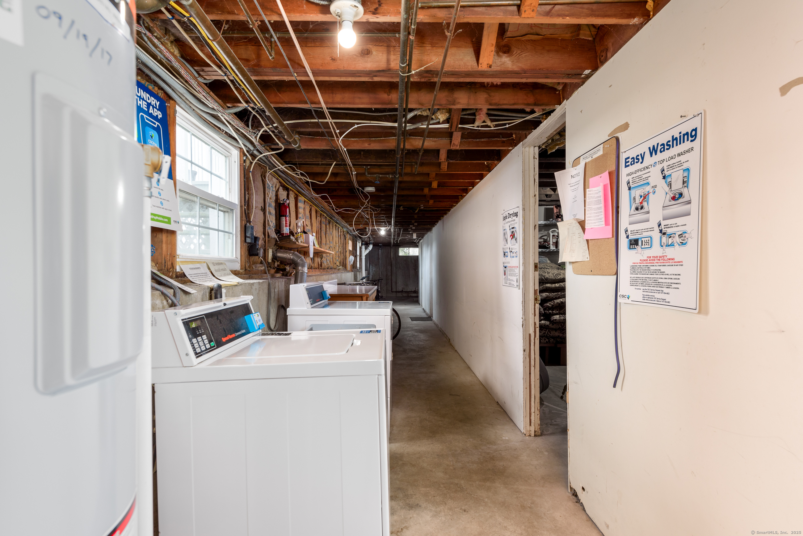280 East Main Street, Unit E6 Clinton, CT 06413 - Photo 31 of 33 a utility room with dryer and washer