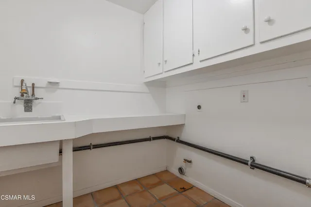 $849,000 | 1174 South Westlake Boulevard, Unit C, Westlake Village, CA 91361