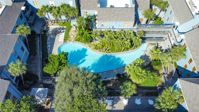 a view of houses with yard