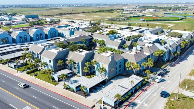 $1,400 | 8100 Seawall Boulevard, Unit 370, Galveston, TX 77551