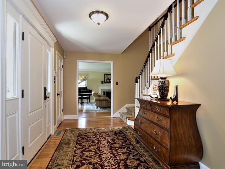 595 Sentinel Road Moorestown, NJ 08057 - Photo 2 of 25 Foyer