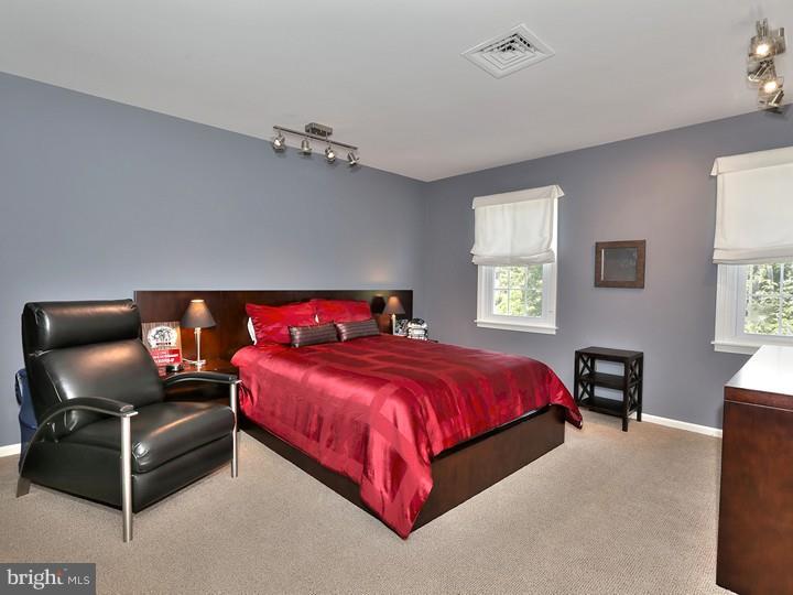 595 Sentinel Road Moorestown, NJ 08057 - Photo 17 of 25 Bedroom 3