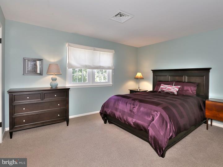 595 Sentinel Road Moorestown, NJ 08057 - Photo 18 of 25 Bedroom 2