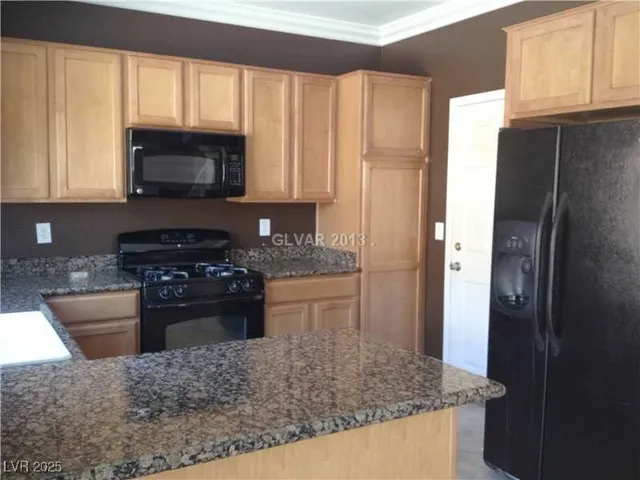 $1,899 | 10292 Caverns Mouth Drive, Las Vegas, NV 89178