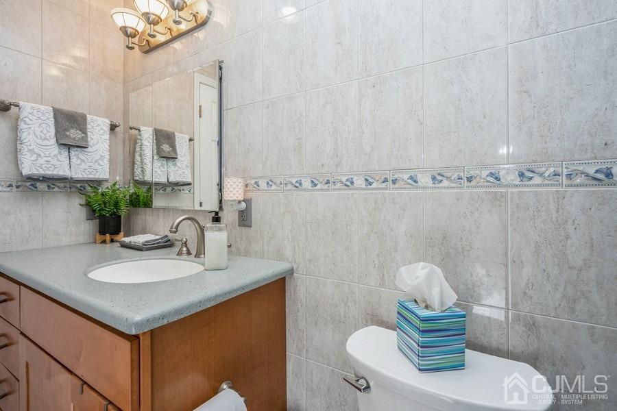 2 Tompkins Road East Brunswick, NJ 08816 - Photo 17 of 26 Gallery Image 17